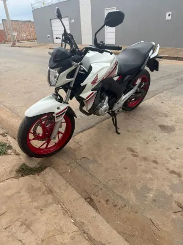 Cb250 twiste