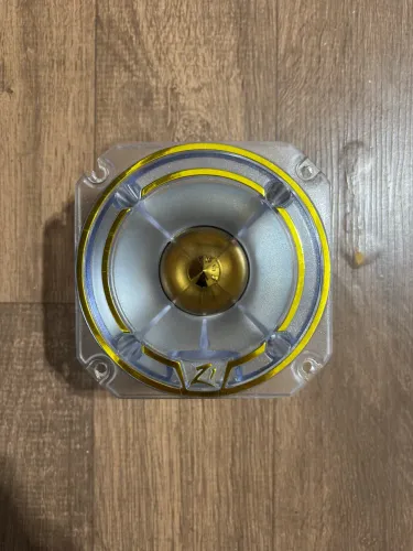 Super Tweeter Zetta Áudio Z1 Áudio Stz260w Acrílico/Dourado