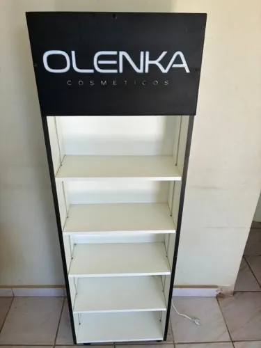 Expositor Olenka Iluminado para Salão de Beleza - Profissional - RETIRADA EM CAMPINAS