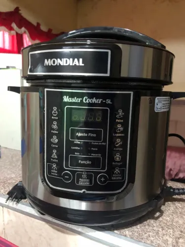 Panela de pressão elétrica