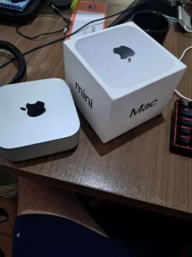 Mac Mini M4 16GB RAM / 256GB SSD - Estado de Novo + Caixa e Acessórios