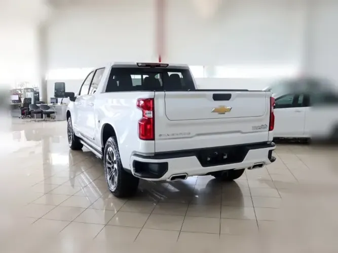 Chevrolet Silverado High Country 5.3 V8 AWD Aut. 2026