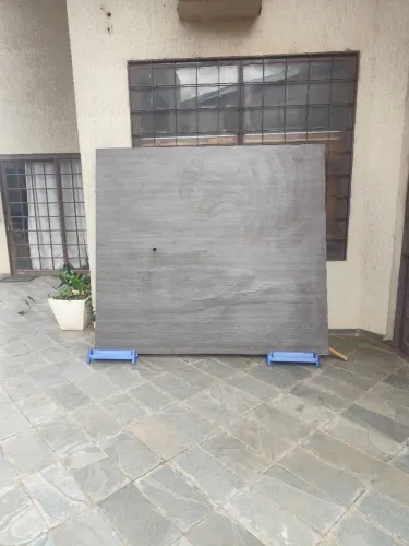 Painel de MdF bem resistente e grosso 