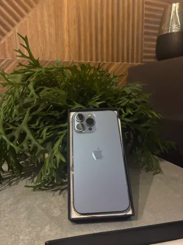 13 PRO MAX 256 GB ( azul)