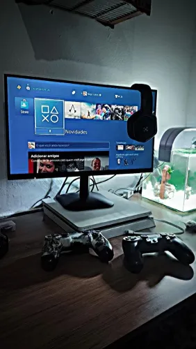 PS4 SLIM EDIÇÃO LIMITADA