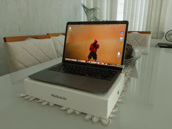 MACBOOK AIR M1 2020 (IMPECÁVEL - BARATO PRA SAIR LOGO)