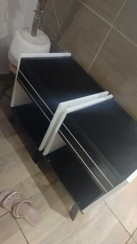 Mesa de cabeceira de cama/100 cada