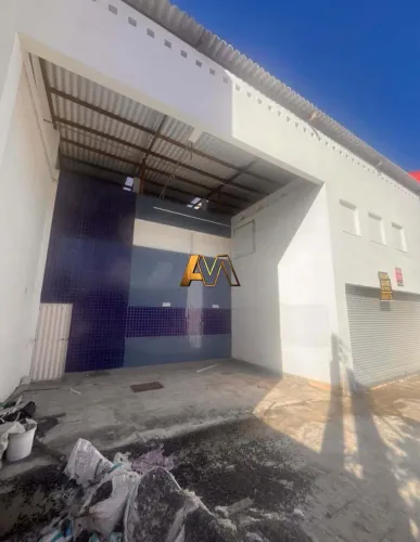 LOJA COMERCIAL 500 M² COM 1 VAGA NO IMBUÍ