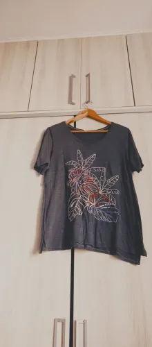 Blusa feminina Cinza bordada G