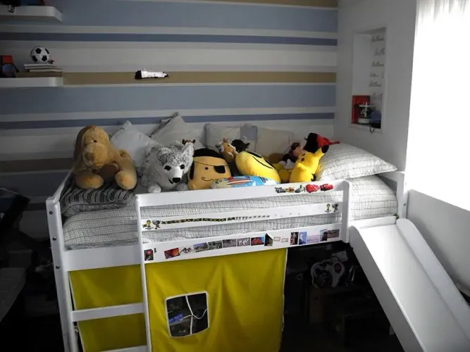 Cama infantil (madeira)