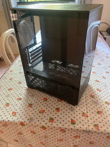 Gabinete gamer Mini-Tower Lateral de Vidro