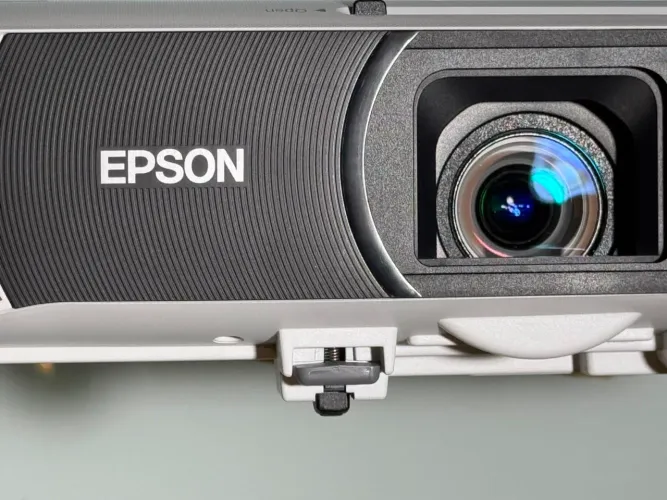 Projetor Epson PowerLite FH54+ Full HD 4100 Lumens 3LCD Wi-Fi - Novo