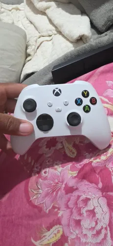 Controle do xbox series s pegando tudo