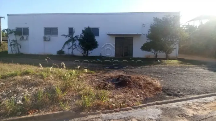 Comercial Barracão em Cedral