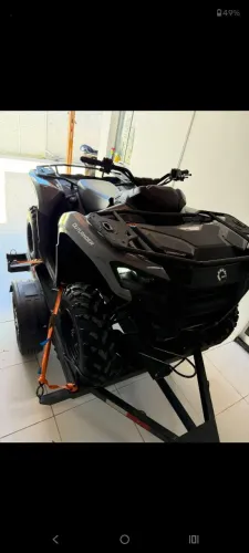 Vendo quadriciclo can am Outlander 650 