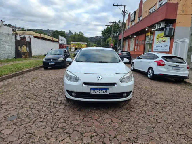 Renault Fluence Sed. Dynamique 2.0 16V Flex Aut. 2014