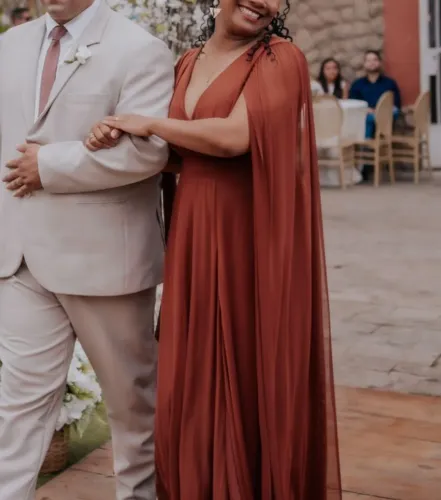 Vestido de festa marrom