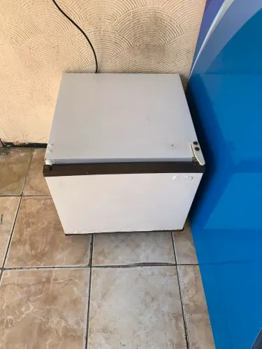 Vendo um fricombar consul