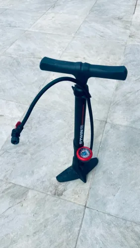 Bomba de encher pneu