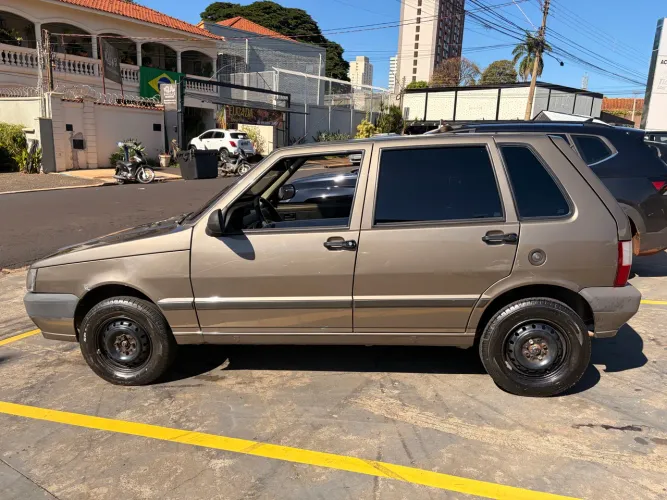 Fiat Uno Mille 1.0 Fire/ F.flex/ Economy 4P 2011