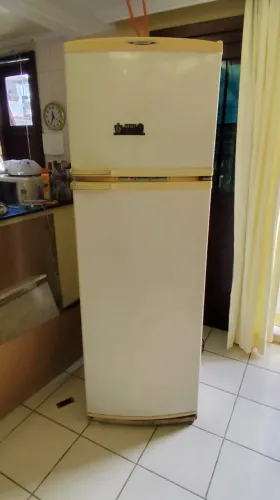 Geladeira Brastemp Frost Free 370 litros + fogão Brastemp 4 bocas