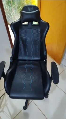 Cadeira Gamer Acer Predator - 5 meses de uso - COM DEFEITO NO ENCOSTO (leia)