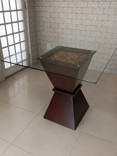 Mesa de jantar 4 cadeiras