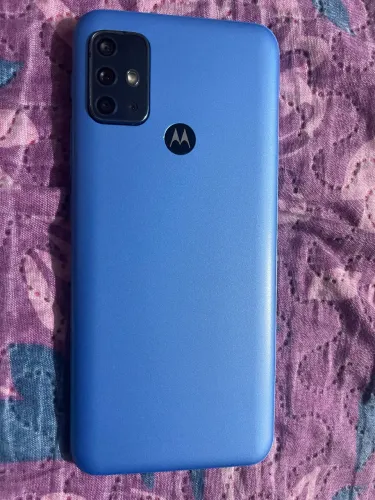 Celular moto G20