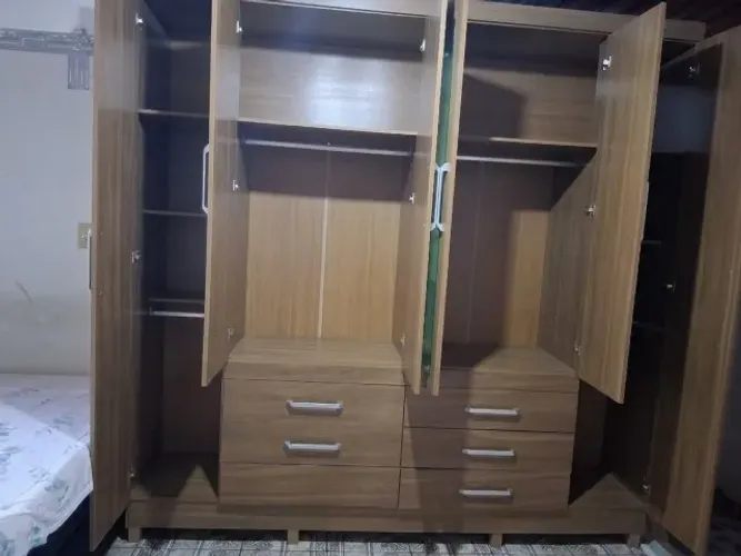 Guarda roupa casal