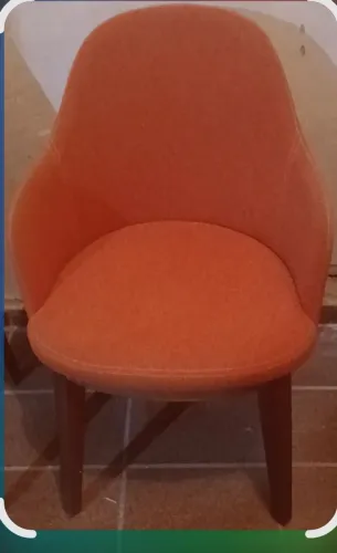 cadeira kloe semi nova 2unidades