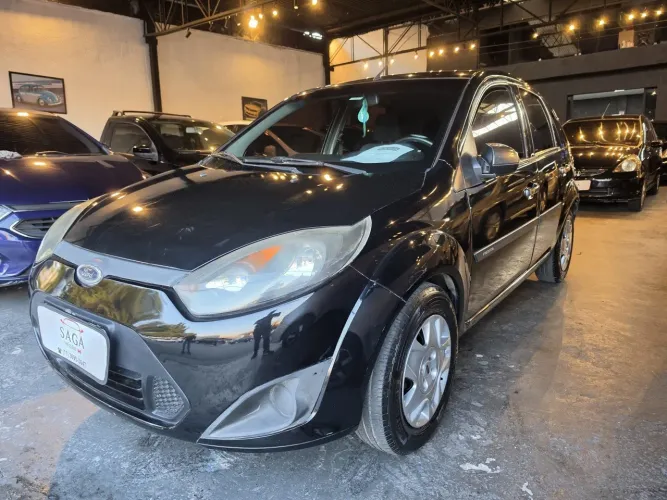 Ford Fiesta 1.0 Rocam SE Plus Hatch 8V Flex 4P Manual 2013