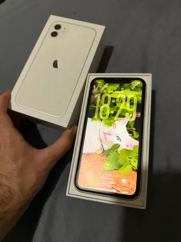 iPhone 11 64GB Impecável