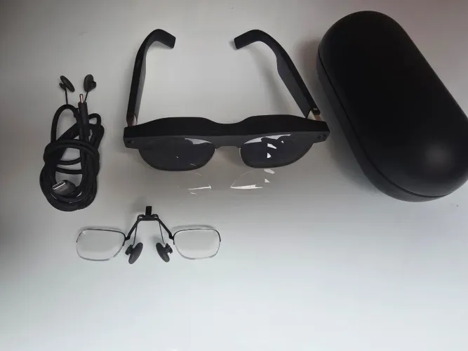 Xreal Air 2 Ultra (6DOF)