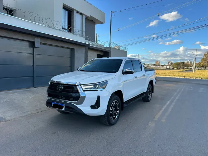 Toyota Hilux CD SRX 4X4 2.8 TDI 16V Diesel Aut. 2022
