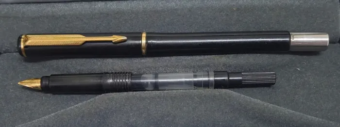 Caneta Tinteiro Parker Rialto Black GT (1994) UK