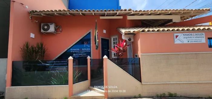 Bela casa à venda.