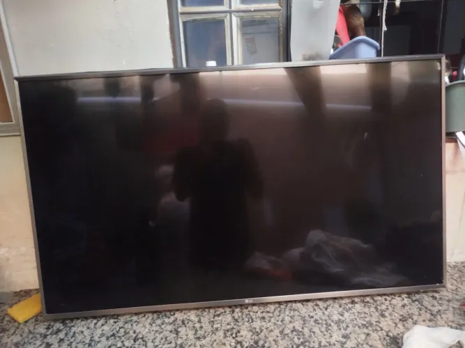 Smartv 49p LG para retirada de peças