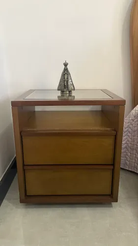 Criado Mudo/ Mesa de Cabeceira