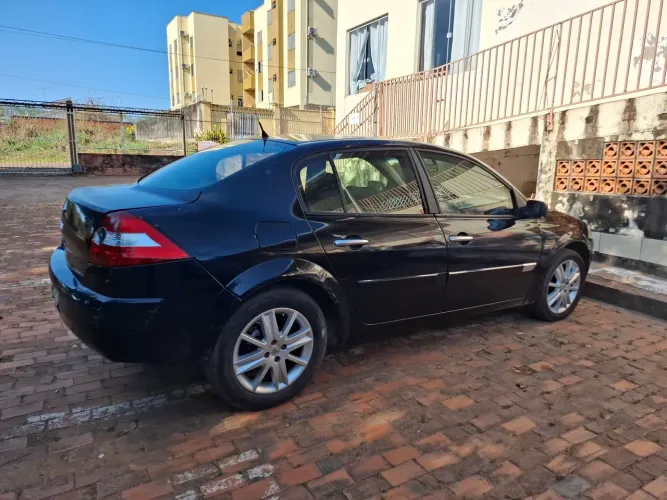 Renault Megane Sedan Dynamique Hi-flex 1.6 16V 2008