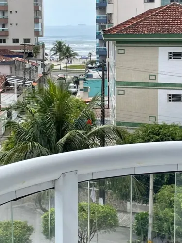 Apartamento à Venda em Caiçara, Praia Grande - SP