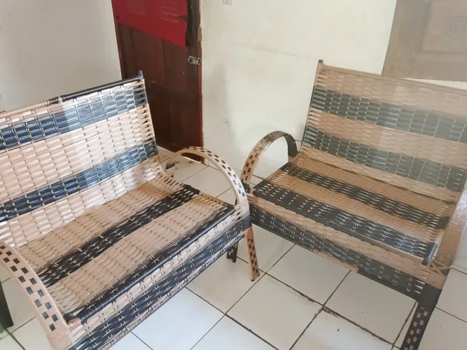 VENDO 2 NAMORADEIRAS