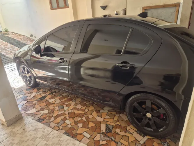 Peugeot 408 Sedan Allure 2.0 Flex 16V 4P Aut. 2012