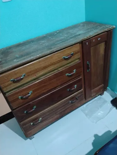 Vendo essa cômoda tem que vim buscar 