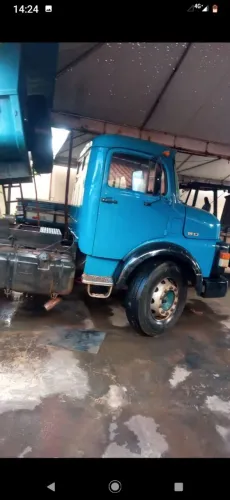 Vendo um 1313 motor 352a .