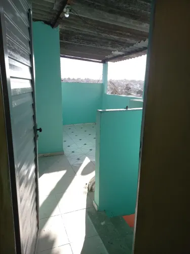 Aluguel e quem se interessa eu tô vendendo 3 casas por 30 mil cada