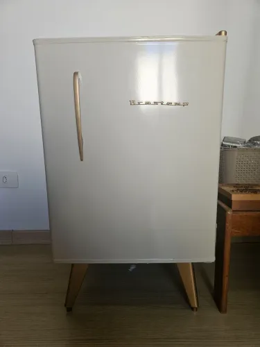 Frigobar brastemp retro envelopado creme/branco e rosegold