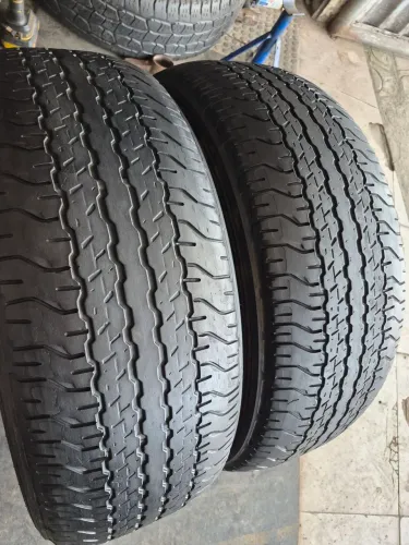 2 pneus 265/65/17 Bridgestone todo em ordem para camionete (350 em 3× no ct