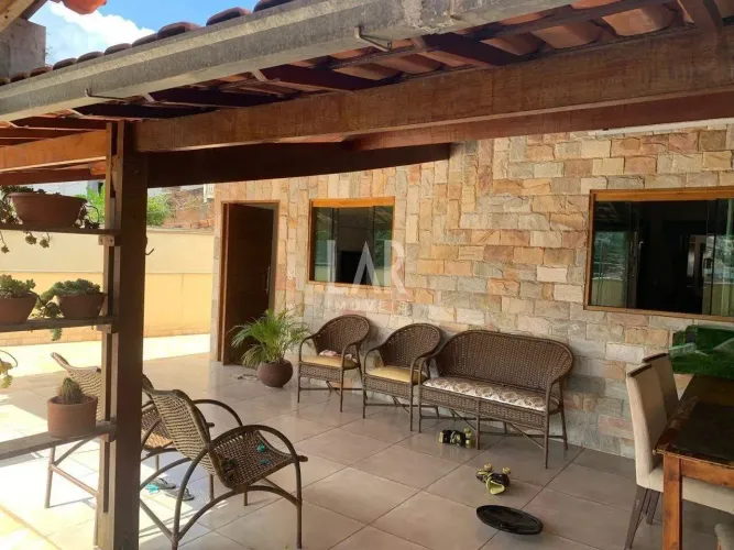 Casa à venda, 4 quartos, 1 suíte, 2 vagas, Salgado Filho - Belo Horizonte/MG