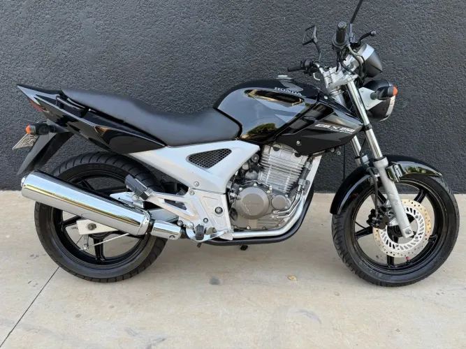Honda CBX 250 Twister 2008