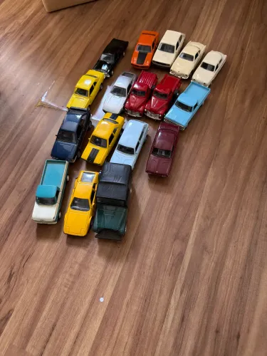Carrinhos coleção